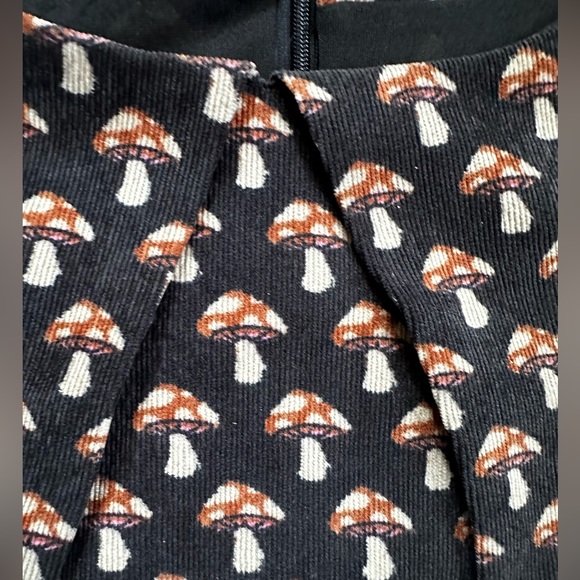 SM wardrobe Mushroom dress. M/L - Picture 8 of 8